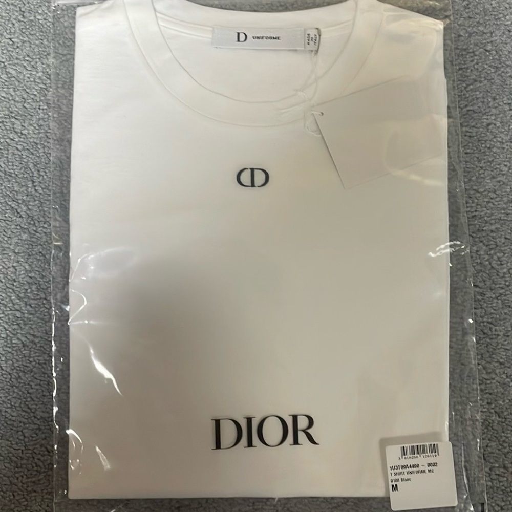 Christian Dior white t shirt uniform